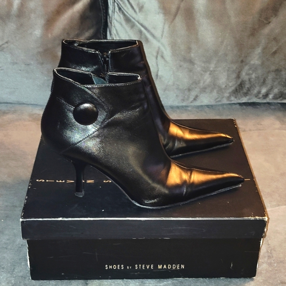 STEVEN BY STEVE MADDEN KYLIEE BLACK LEATHER ANKLE BOOTS 3" HEELS SIDE ZIP 6½